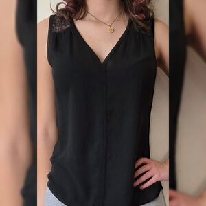 Banana Republic Lace Detail Sleeveless Blouse Sz XS